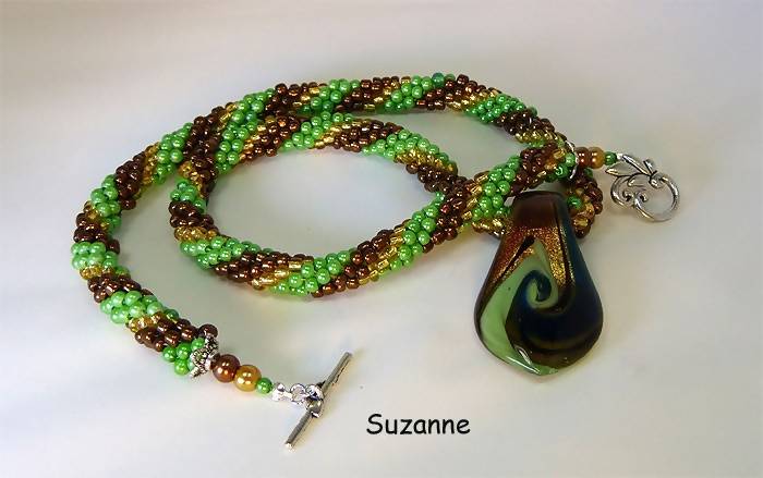 Collier de perles suzanne