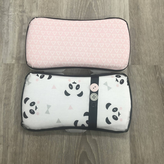 Boitier à lingettes panda rose