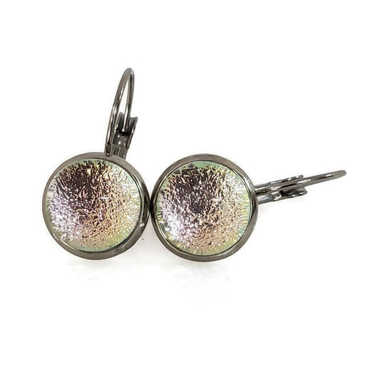 Boucles d'oreille leviers rose transparent, en verre fusion - Bijoux Le fil d'Ariane