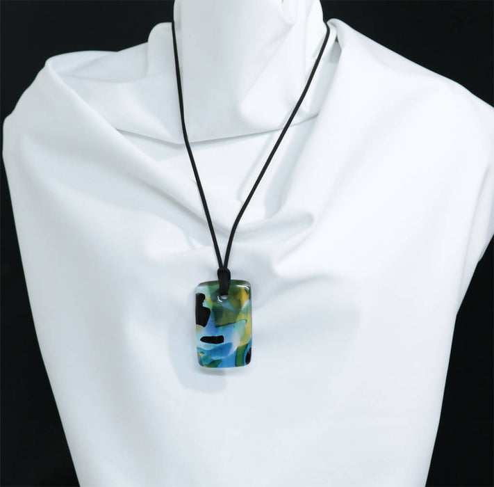 Nouveau/pendentif de verre tons de bleu vert ambre/rectangulaire/longueur ajustable