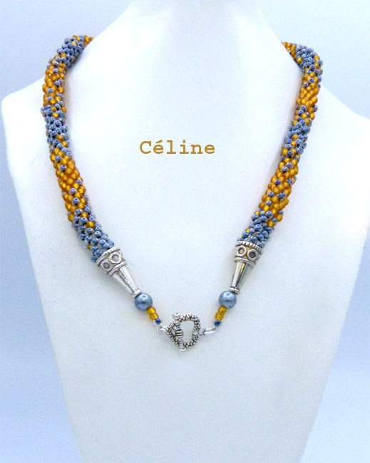 Collier de perles céline