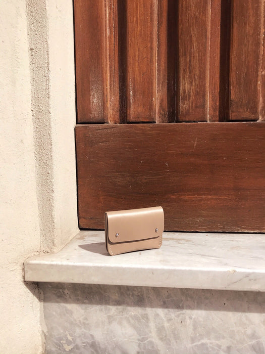 Porte-cartes en cuir taupe