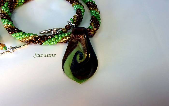 Collier de perles suzanne