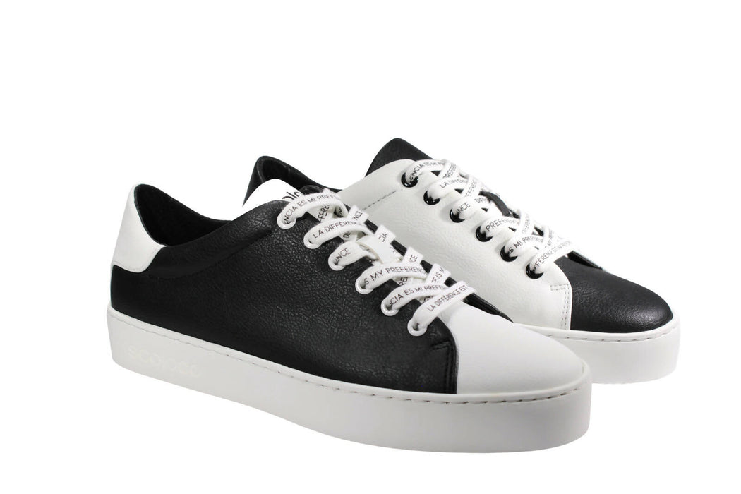 Sneakers dépareillés, véganes en "cuir" de pomme - modèle animlogo, blanc et noir, pour femmes