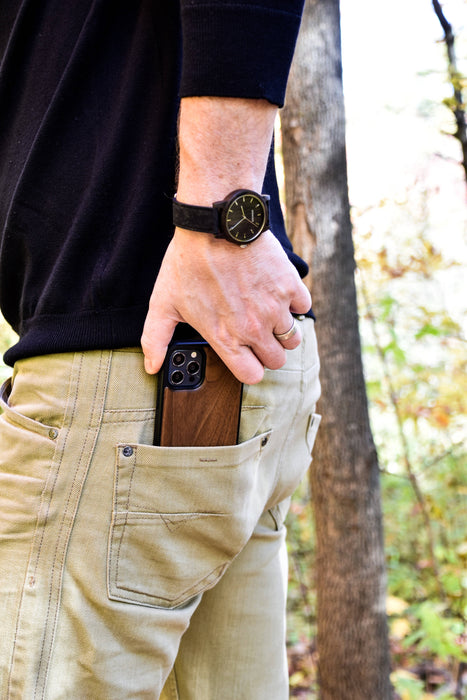 Étui iphone 12 mini en bois de noyer et côtés en tpu