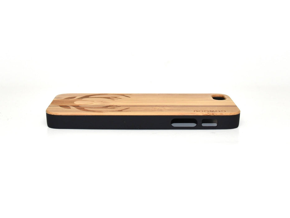 Étui iphone 5 en bois et côtés en polycarbonate - bambou avec gravure chevreuil