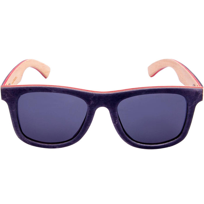 Lunettes de soleil en bois d’érable noir avec verres gris foncé polarisés