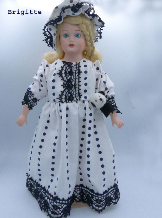 Poupée de porcelaine brigitte
