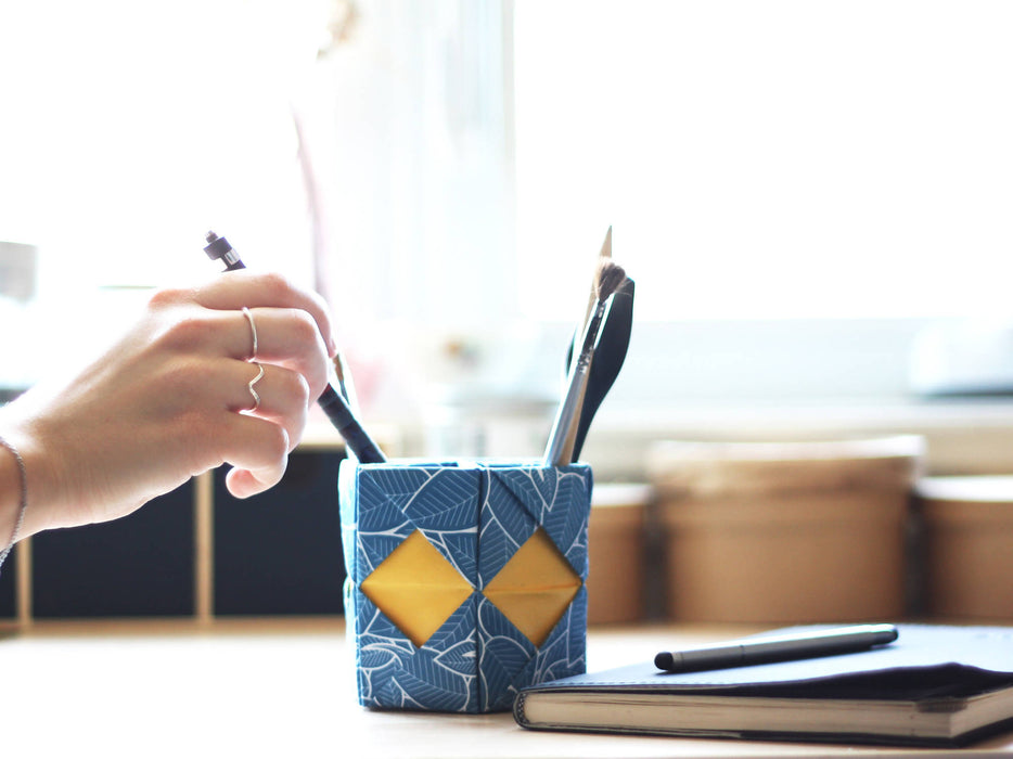 Pot à crayons origamique
