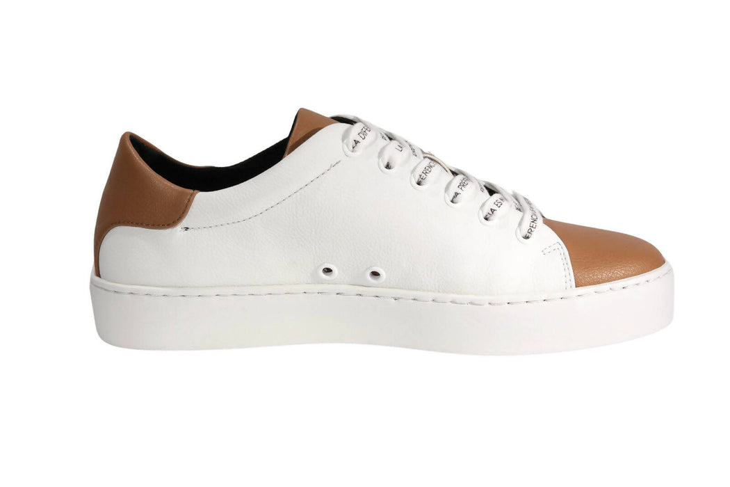 Sneakers dépareillés, véganes en "cuir" de pomme - modèle animlogo, blanc et cognac, pour femmes