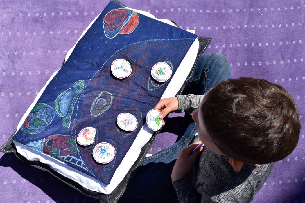 Coussin livre éducatif