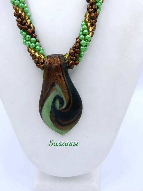 Collier de perles suzanne