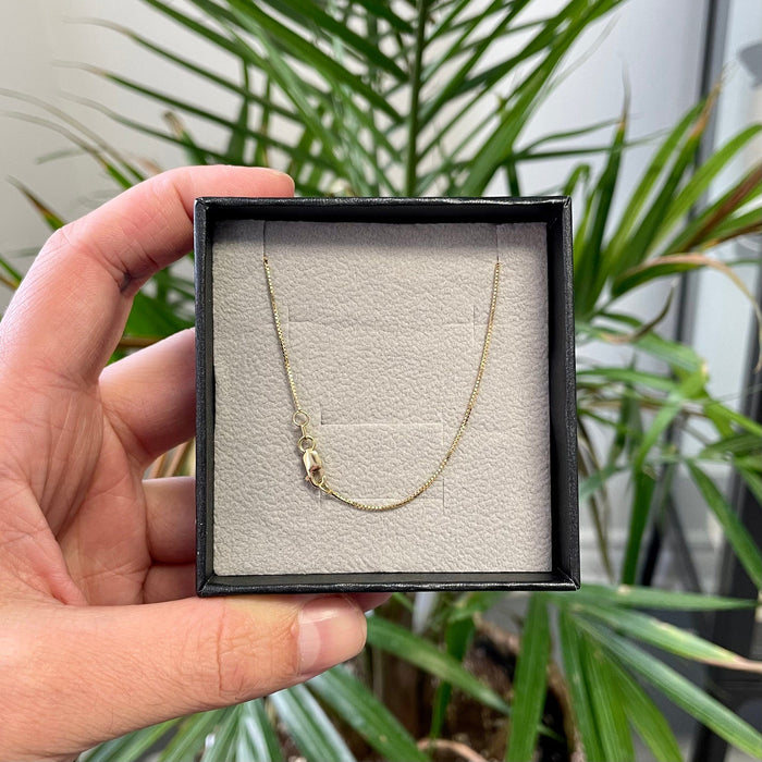 RPM Colliers Chaine vénitiennes - carré en or jaune ou blanc 10K 9.5 ou 18 pouces