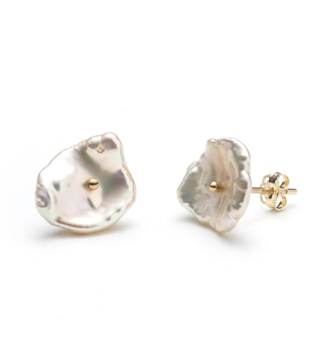 Boucles d'oreilles en or jaune 14k aux moyennes perles pétales cascata