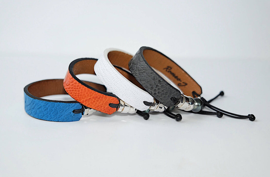 Bracelets en cuir d'autruche