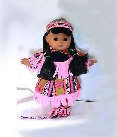 Poupée de vinyle rose