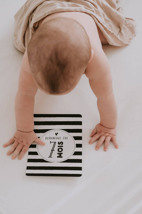 Cartes-étapes de bébé 0-1an - noir & blanc